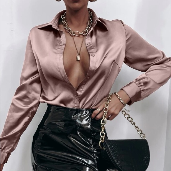 Luxe  green silky  button up boyfriend business casual satin top - Picture 13 of 16